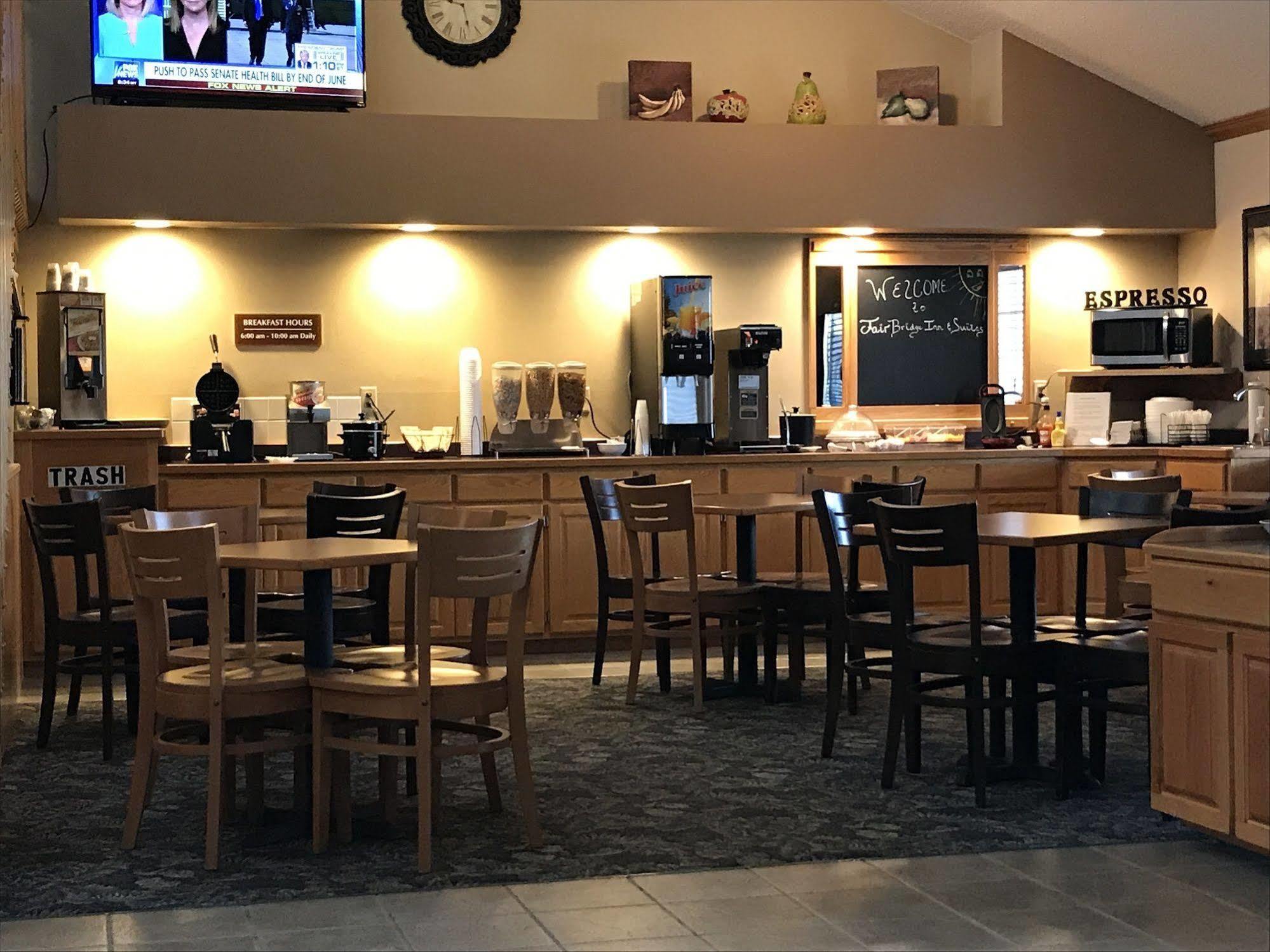 Fairbridge Inn & Suites Thorp Exterior photo
