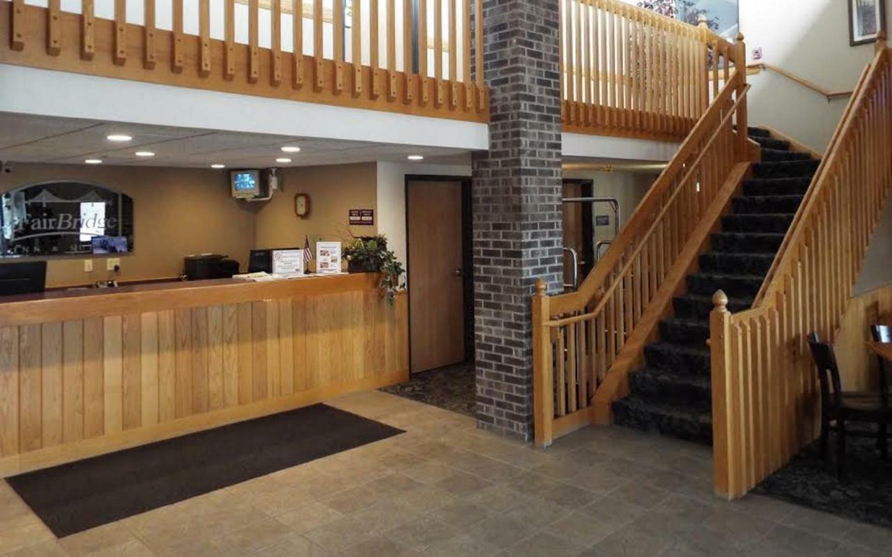 Fairbridge Inn & Suites Thorp Exterior photo